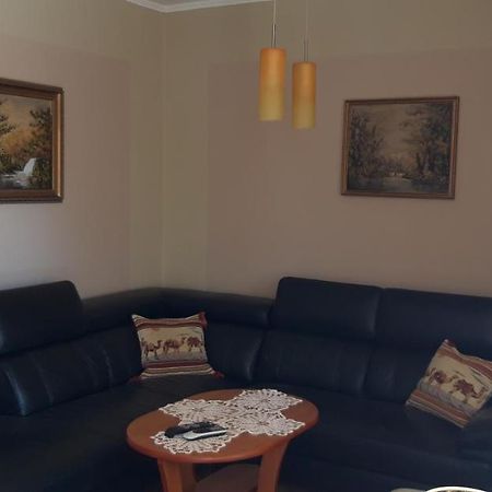 גיינסדיאס Ildi Apartman מראה חיצוני תמונה