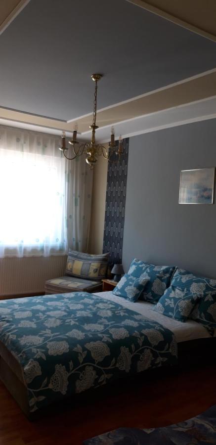 גיינסדיאס Ildi Apartman מראה חיצוני תמונה