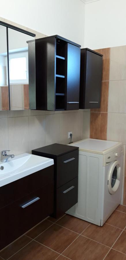 גיינסדיאס Ildi Apartman מראה חיצוני תמונה